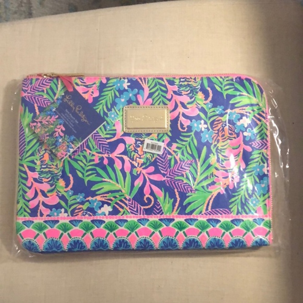 Lily Pulitzer Tech Pouch Set NWT